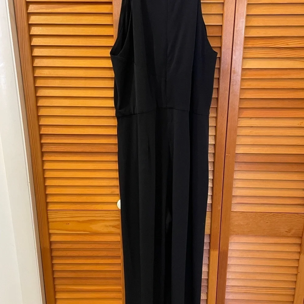 Michael Kors Jumpsuit, Size M, Navy, V-Neck, Excellent Condition.